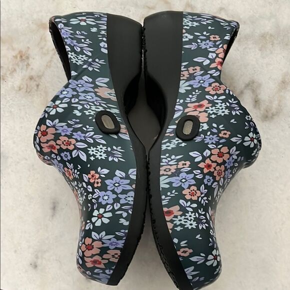 Vangelo Niko Flower 2 Teal w.blue peach Comfortable Slip-On Design - Picture 6 of 10